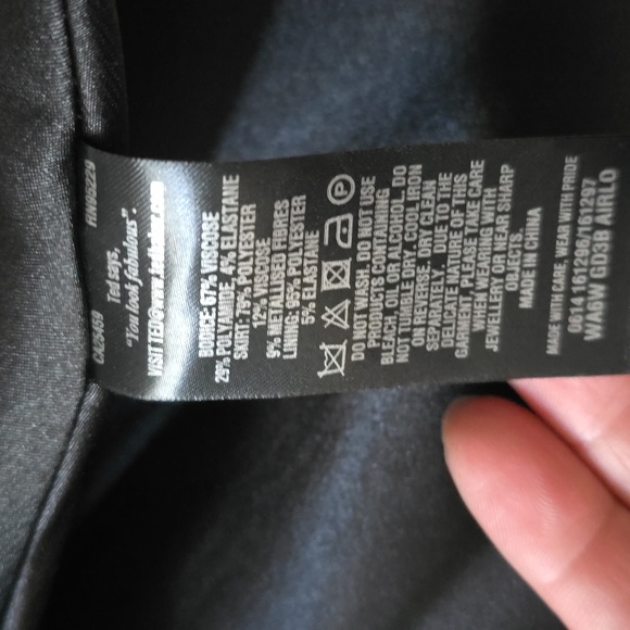 Ted Baker Opulent Dress - Picture 11 of 17